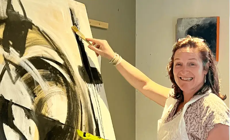 Cécile Roberfroid - Navigating the Landscape of Identity, Texture, and Collective Healing